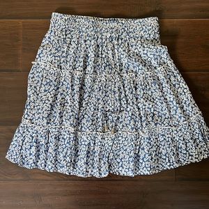 Never been worn Princess Polly floral skirt, size 4